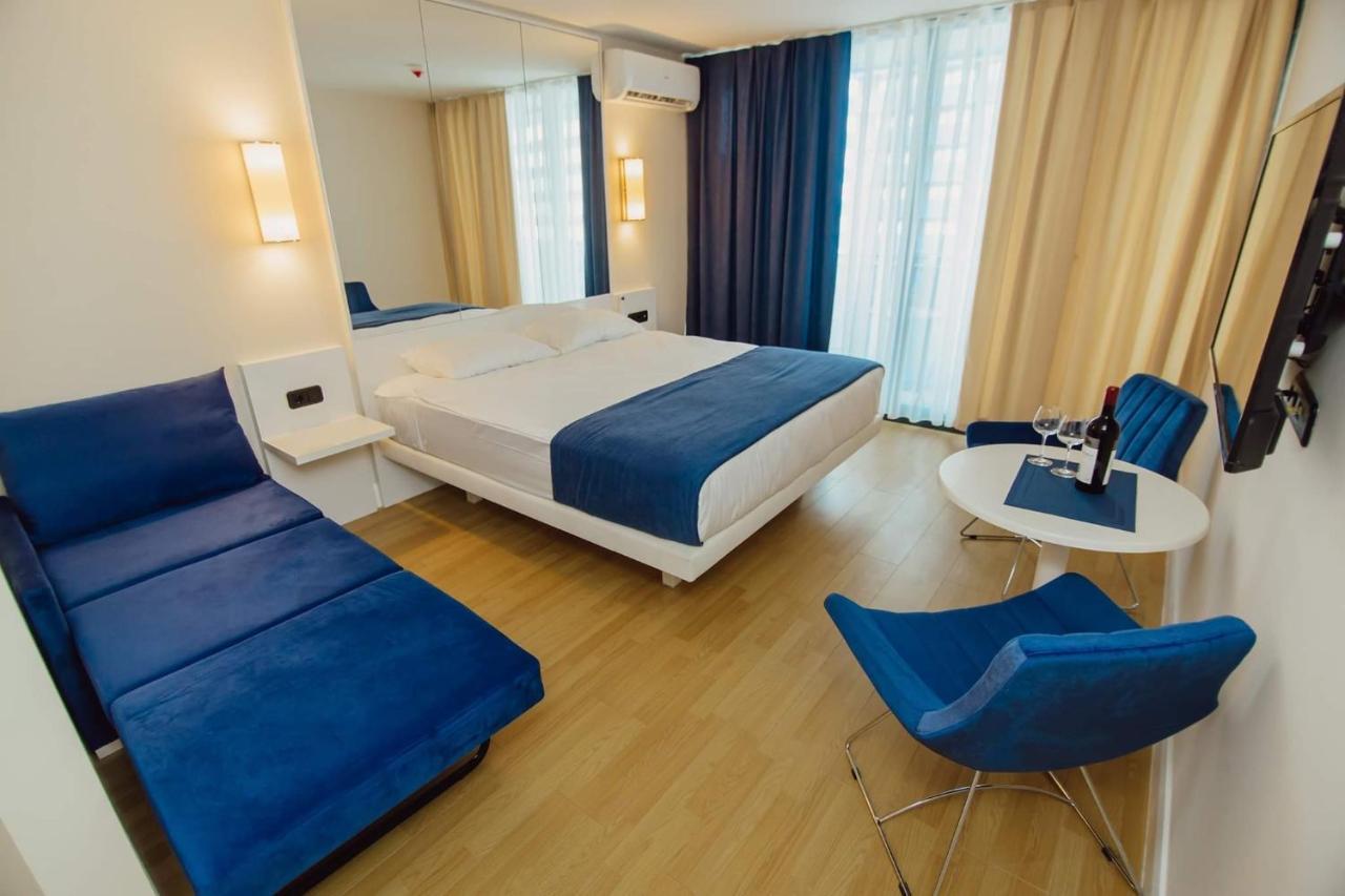 Nuage - 1St Line Sea View Apartments Батуми Екстериор снимка