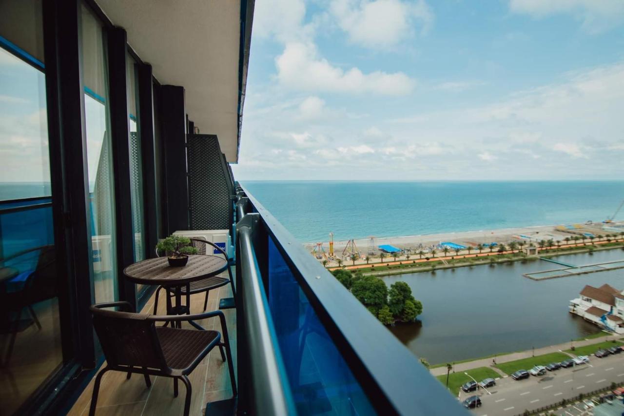 Nuage - 1St Line Sea View Apartments Батуми Екстериор снимка