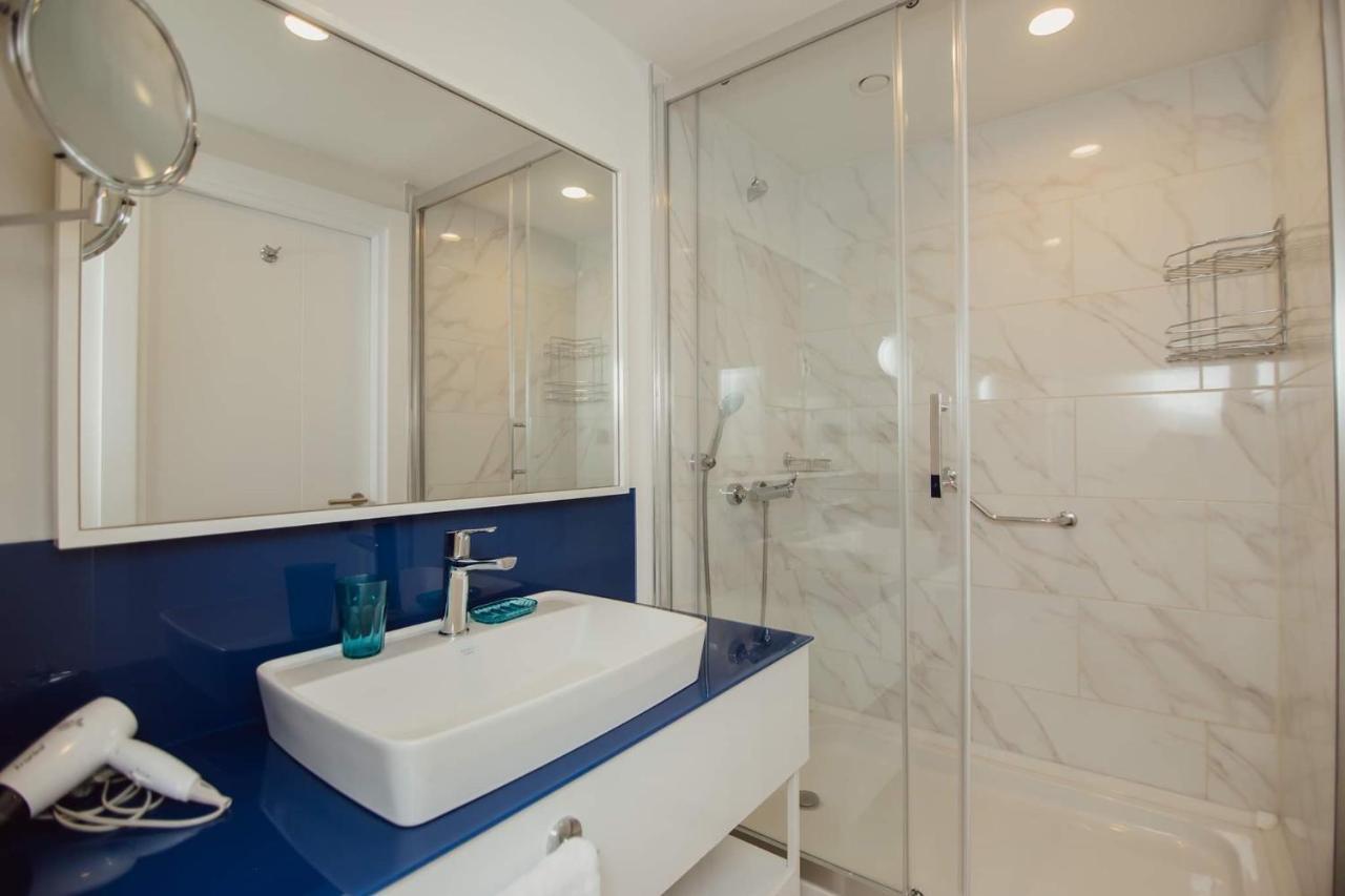 Nuage - 1St Line Sea View Apartments Батуми Екстериор снимка