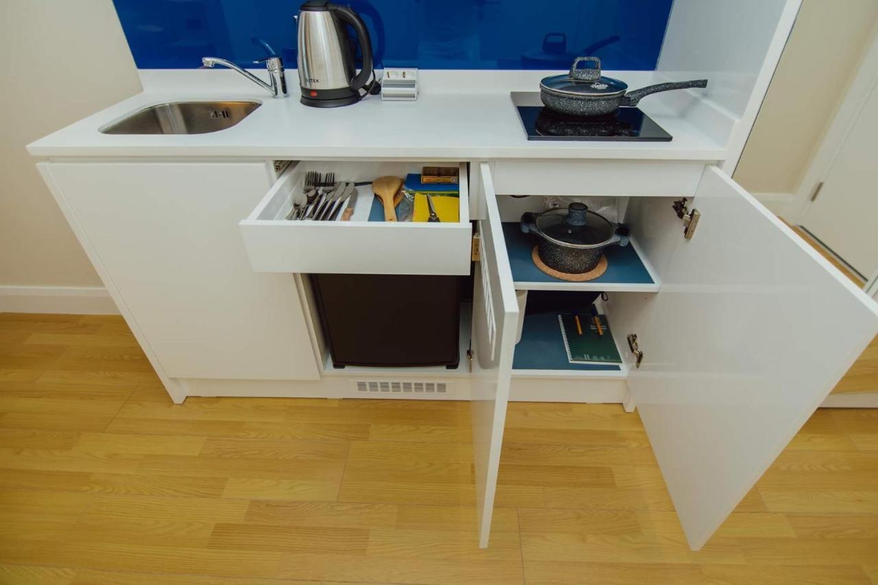 Nuage - 1St Line Sea View Apartments Батуми Екстериор снимка