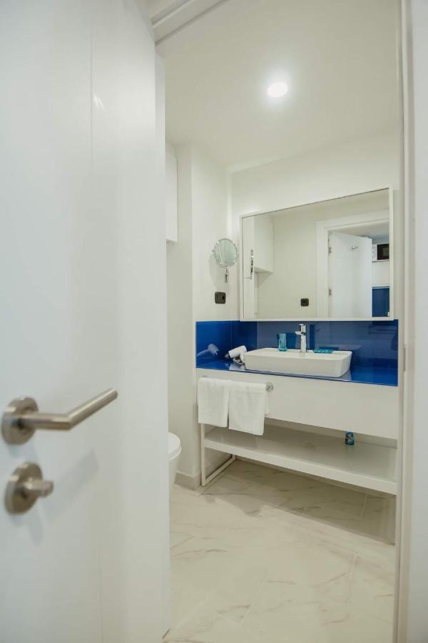Nuage - 1St Line Sea View Apartments Батуми Екстериор снимка